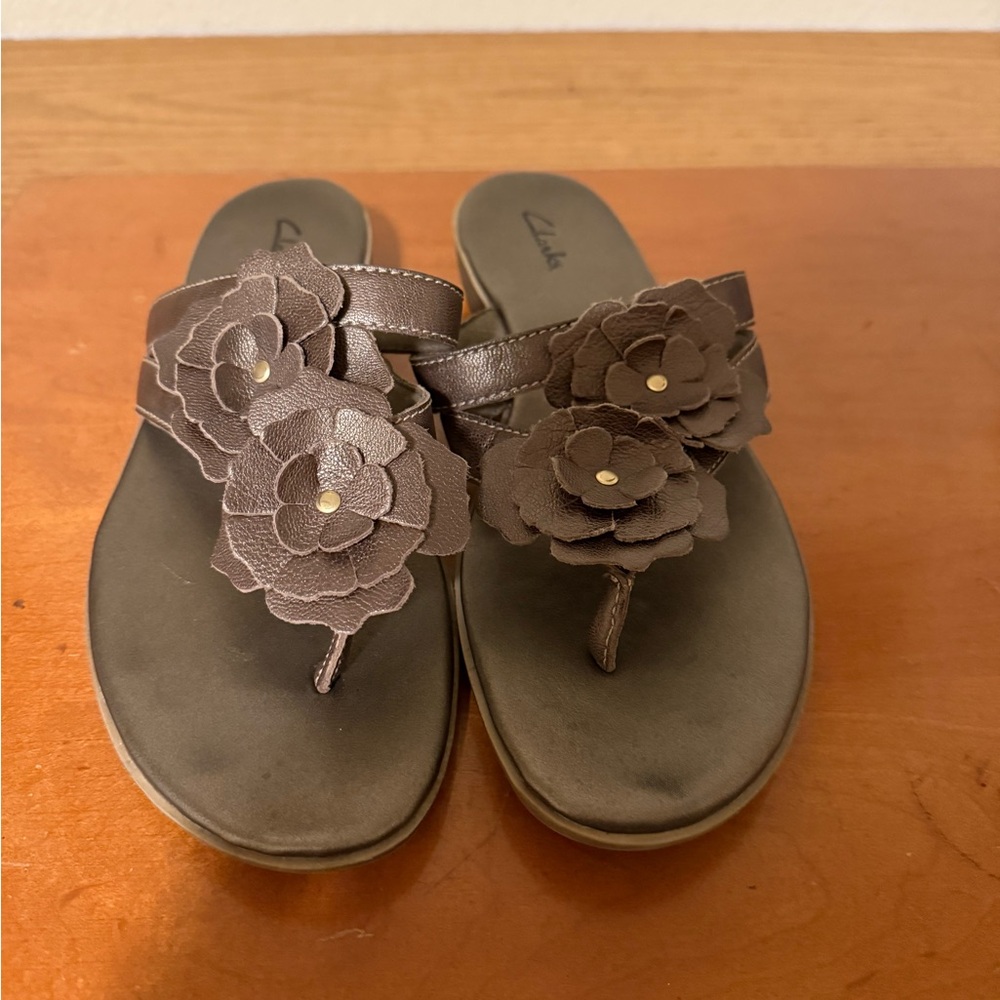 Clarks Women's Brown Leather Floral Sandals